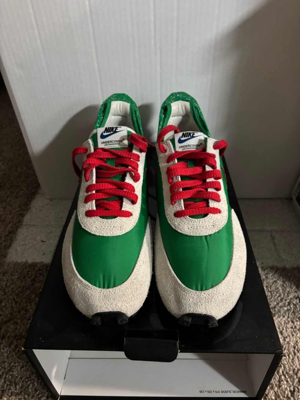 Nike shoes - Picture 2 of 5